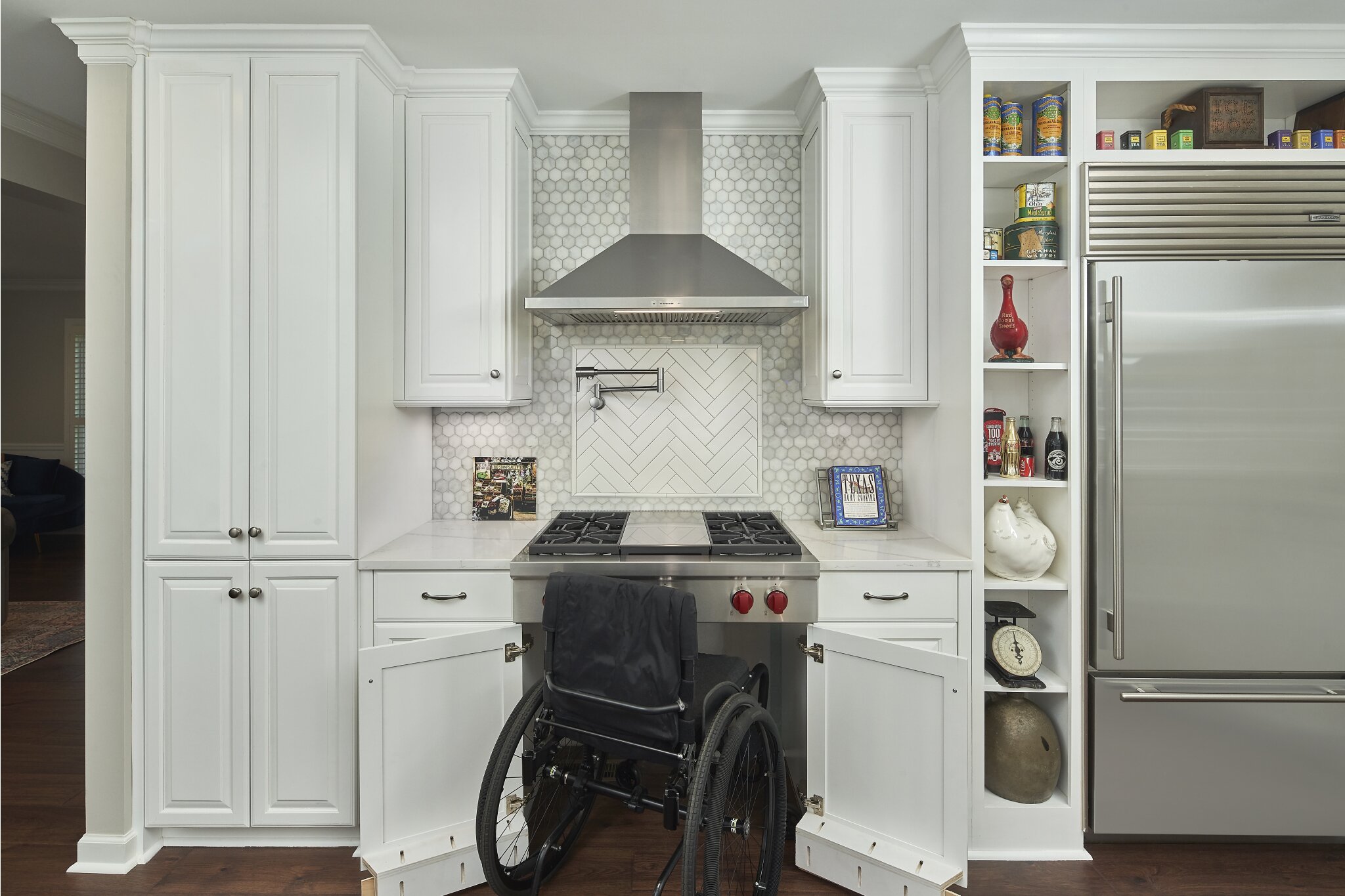 Handicap accessible universally designed kitchen with modified stovetop