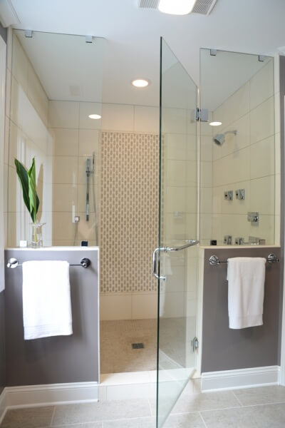 A finished bathroom after a Difabion custom remodel.